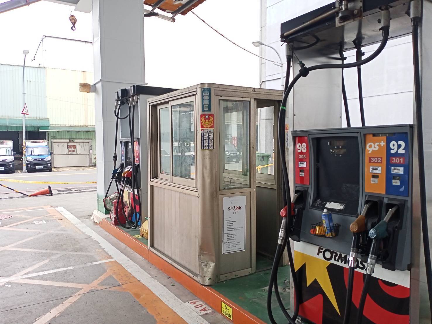北基加油站建一站 警民連線系統 安裝