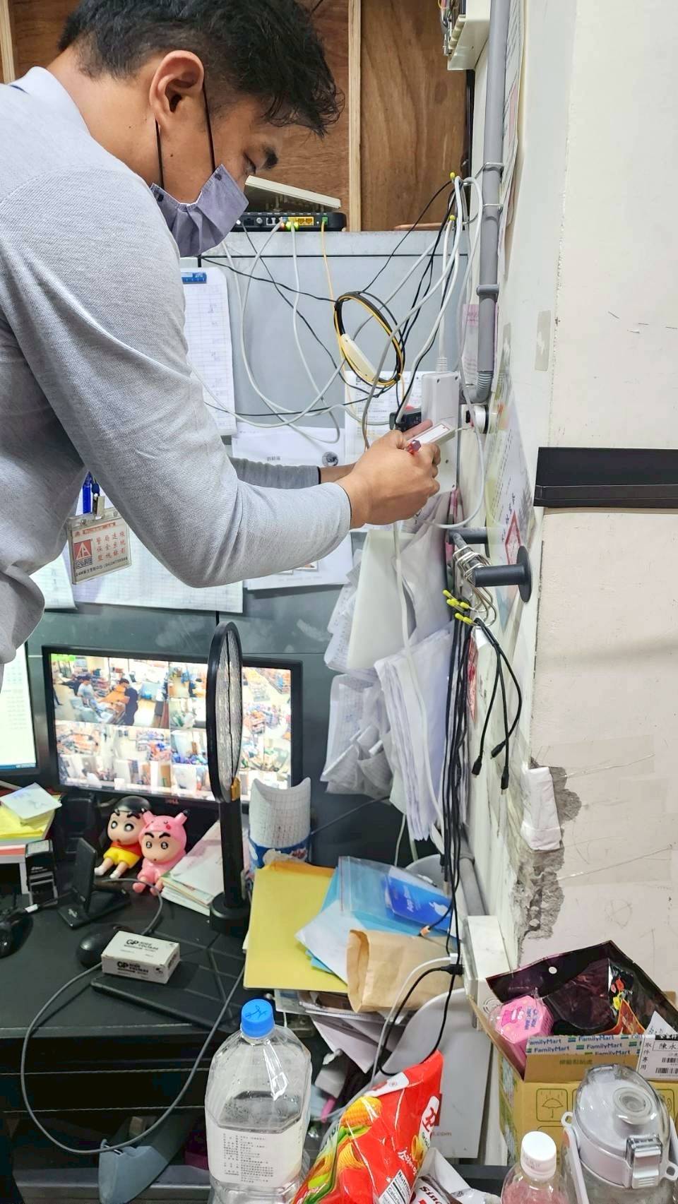 全家超商三鹿店  警局連線系統 定期保養