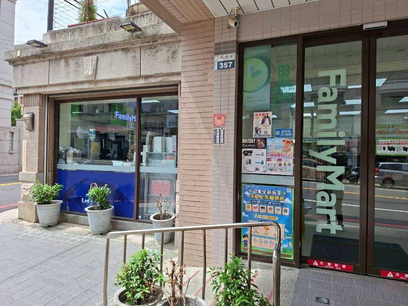 台中市全家便利店 警局(民)連線報警系統保養測試 台中市全家便利店 警局(民)連線報警系統保養測試