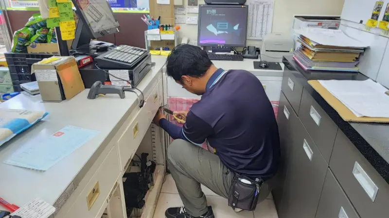 台中市超商 警民(局)連線報警系統 台中市超商 警民(局)連線報警系統